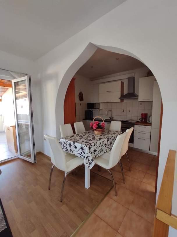 Apartmani Amans Pula Zewnętrze zdjęcie