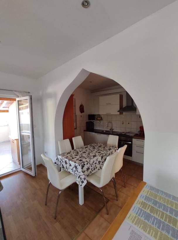 Apartmani Amans Pula Zewnętrze zdjęcie
